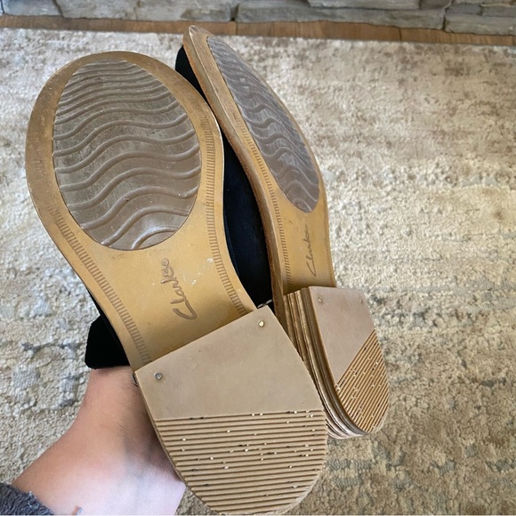 Clarks Edenvale Bella Black Suede Leather Ankle Boots Booties Pull On: 6 - Picture 10 of 10